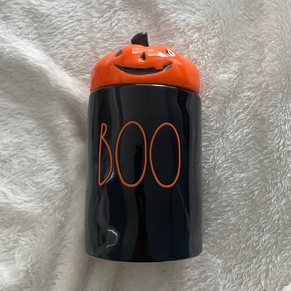 Rae dunn candle